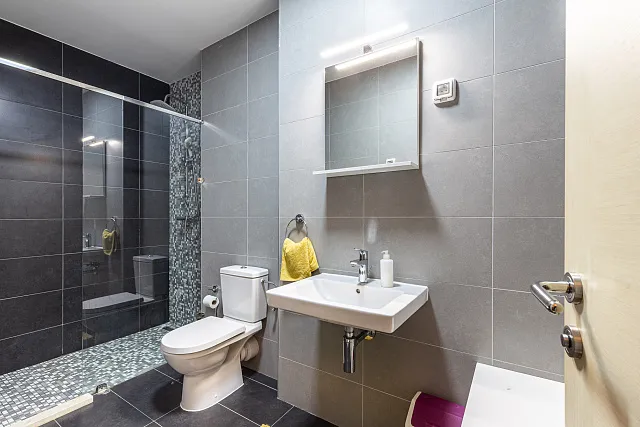 Three-bedroom, spacious and bright apartment for sale in the most beautiful part of Montenegro — photo 23